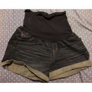 Two pair Indigo blue size XL maternity shorts EUC